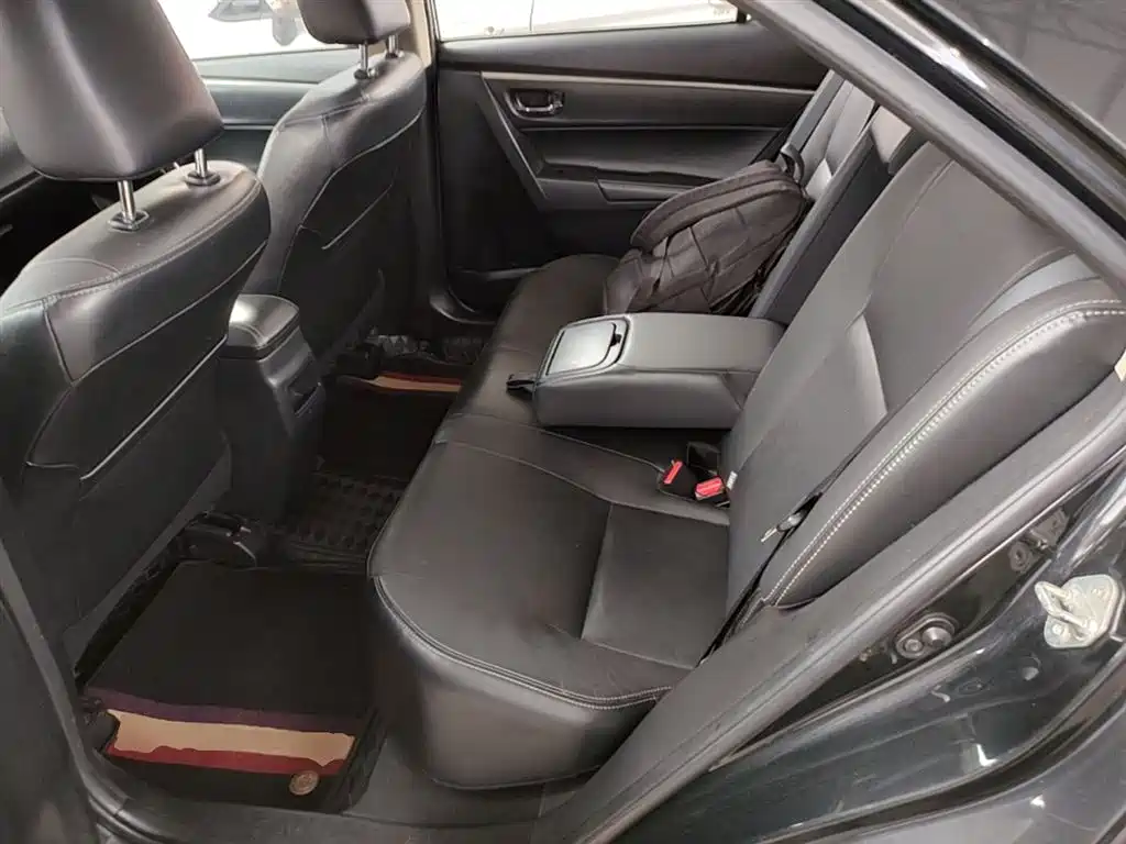 Toyota Corolla 2017 Model 1.2T CVT GL-i Leather Edition фото 17