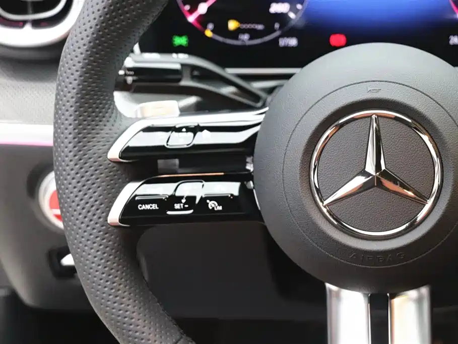 MERCEDES-BENZ CLASS C