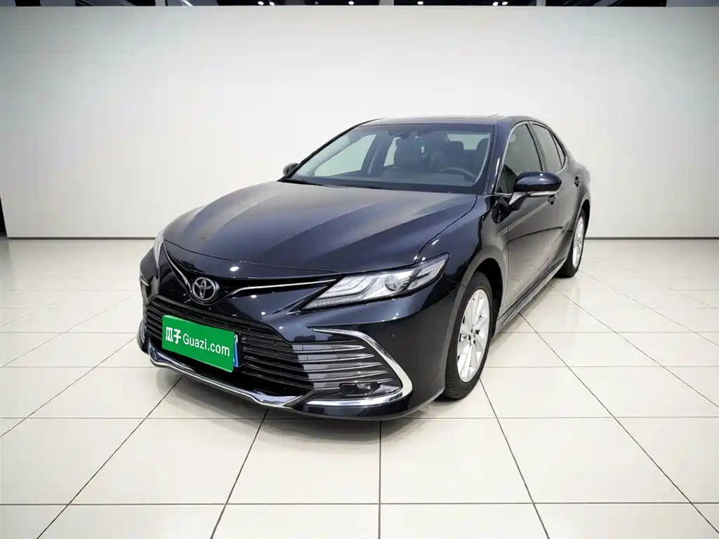 Toyota Camry 2023 2.0G Luxury Edition