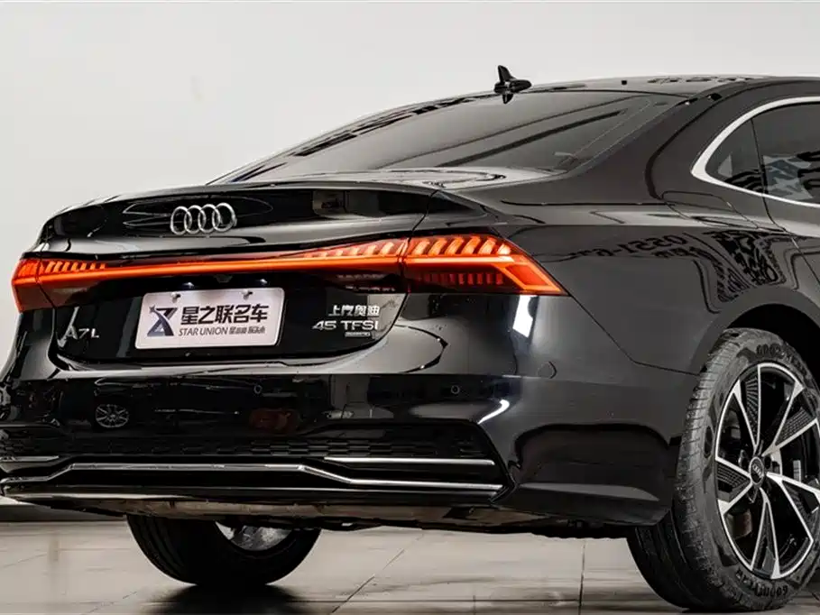 Audi A7L 2024 45TFSI S-line Dream Edition Crystal Package фото 8