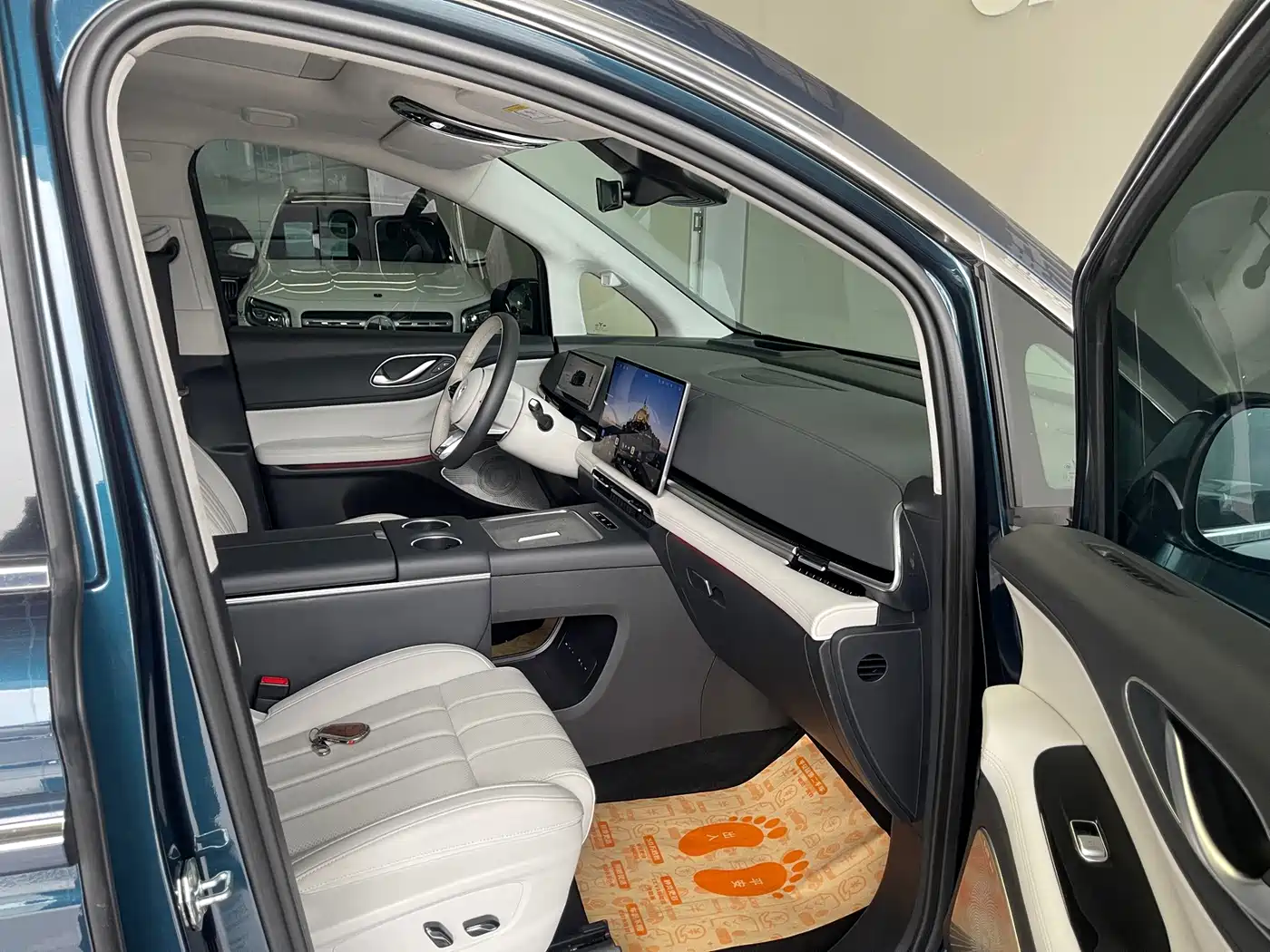 Voyah Dreamer 2025 2025 PHEV AWD Flagship Qian Kun Edition