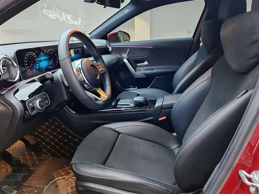 Mercedes-Benz A-Class 2020 Facelift A 200 L Sport Sedan Fashion фото 12