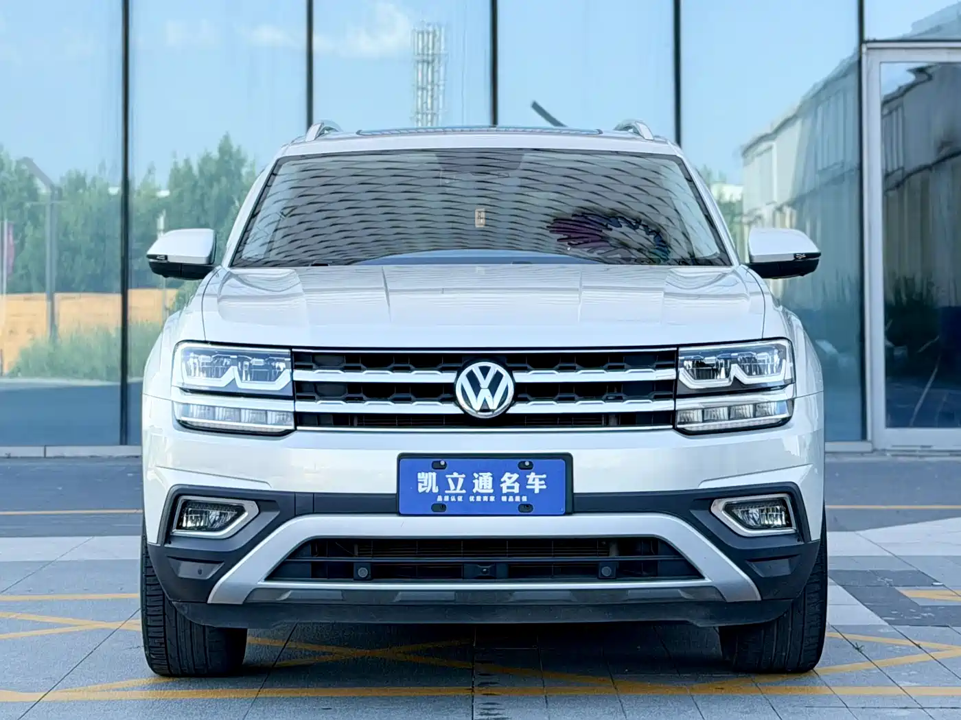 Volkswagen Teramont 2019 330TSI 2WD Luxury China VI фото 2
