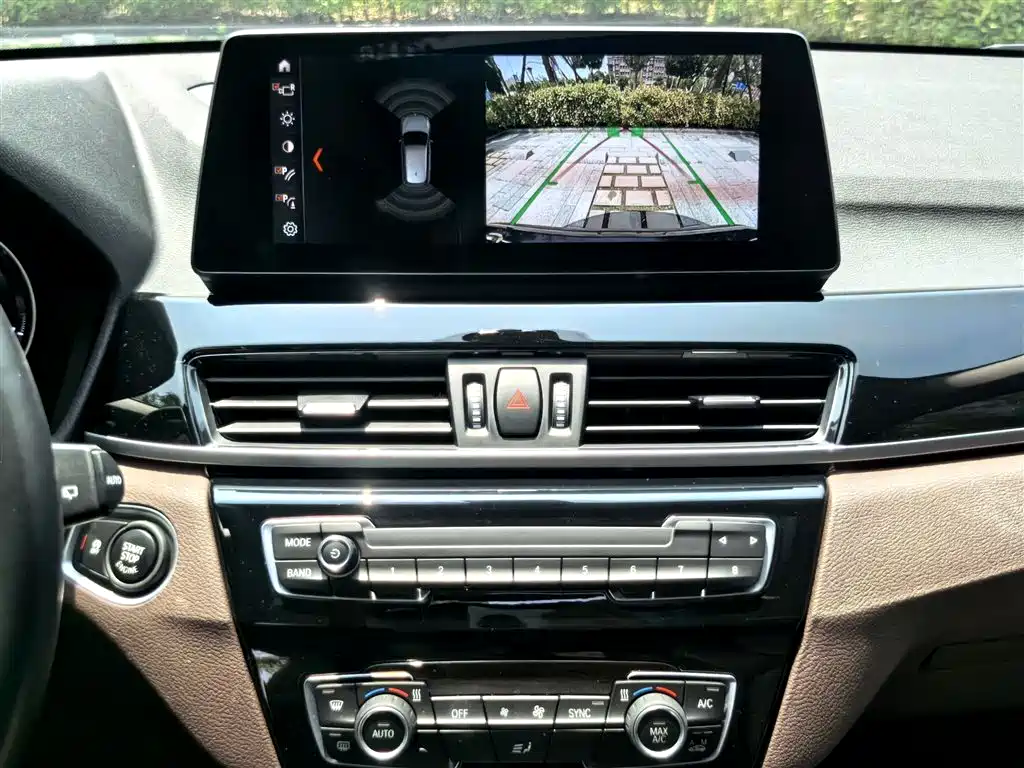 BMW X1 2022 sDrive25Li Leading фото 5