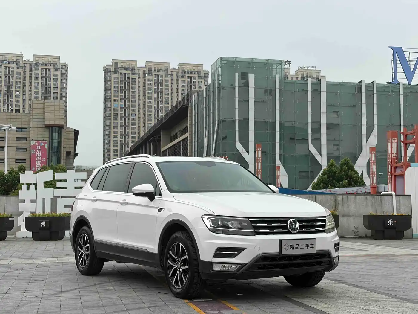 Volkswagen Tiguan L 2017 330TSI Automatic 2WD Luxury Edition фото 3