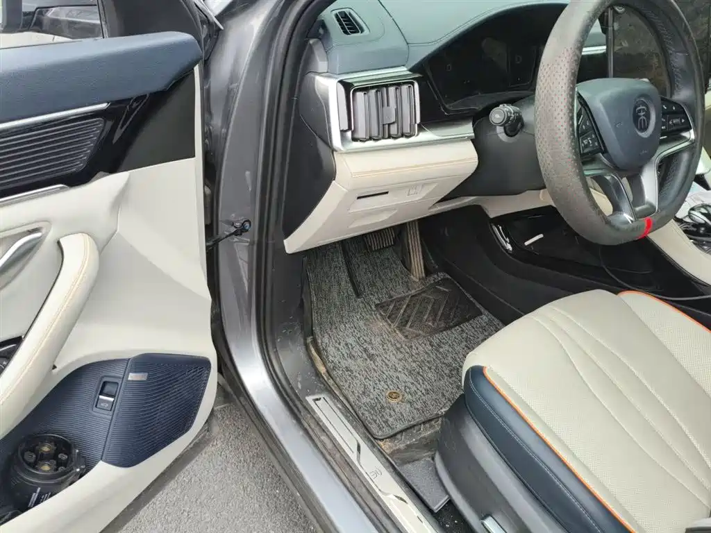 BYD Song PLUS PHEV 2021 DM-i 110KM Flagship PLUS 5G Edition фото 12