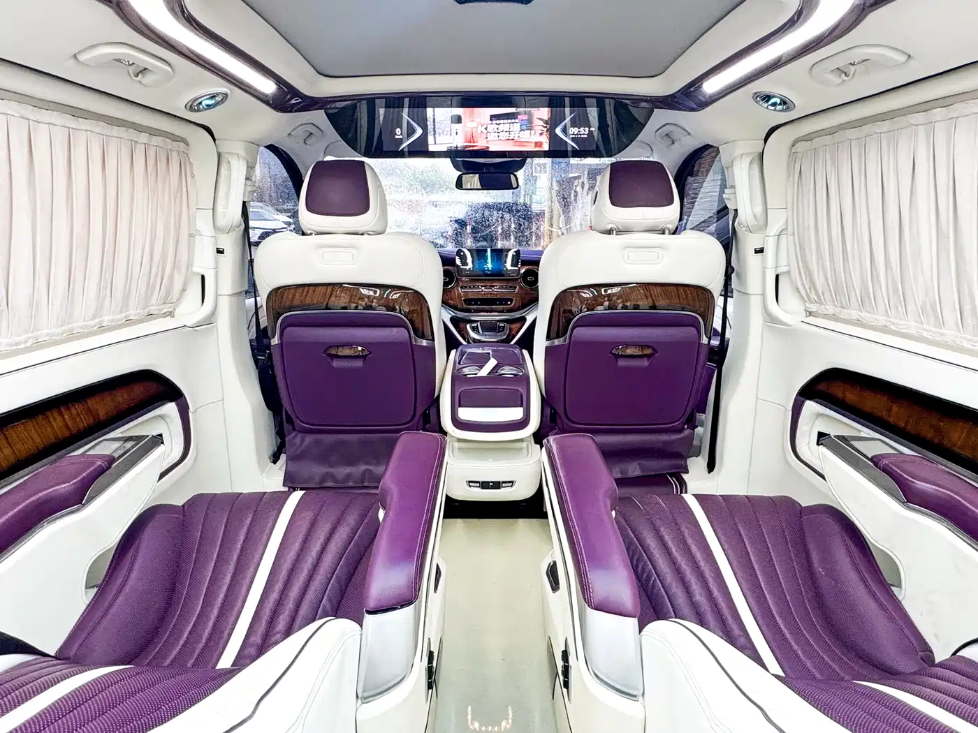 Mercedes-Benz V-Class 2021 V 260 L Long Wheelbase Luxury Edition фото 40