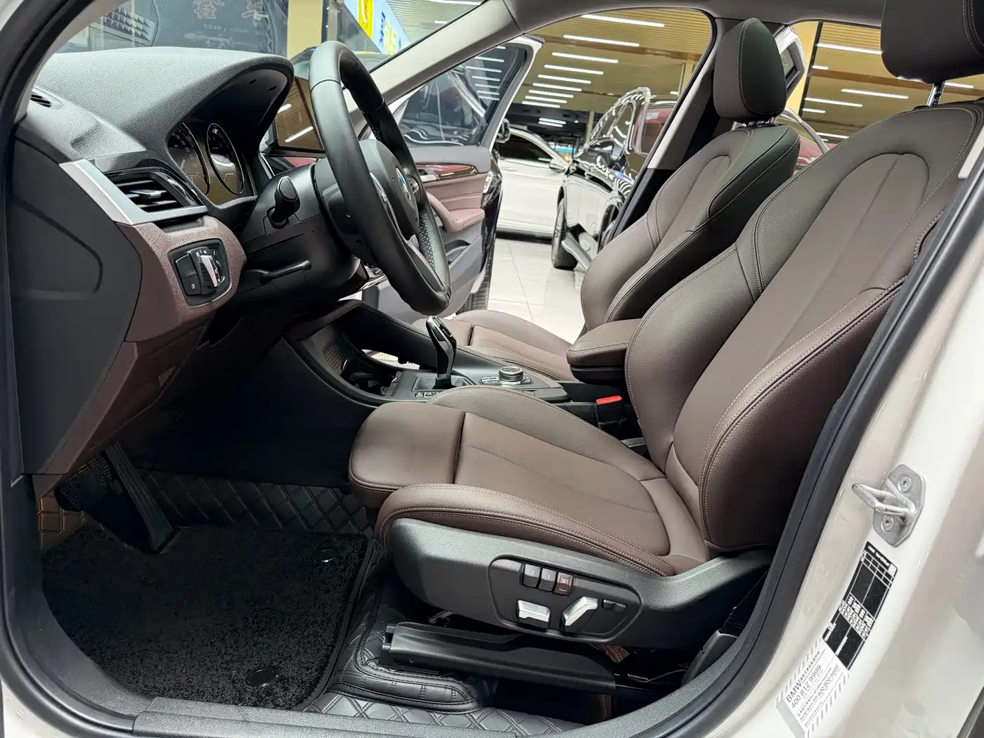 BMW X1 2022 sDrive25Li Leading фото 7
