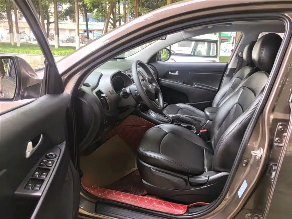Kia Sportage 2015 2.0L Automatic 2WD GL фото 16