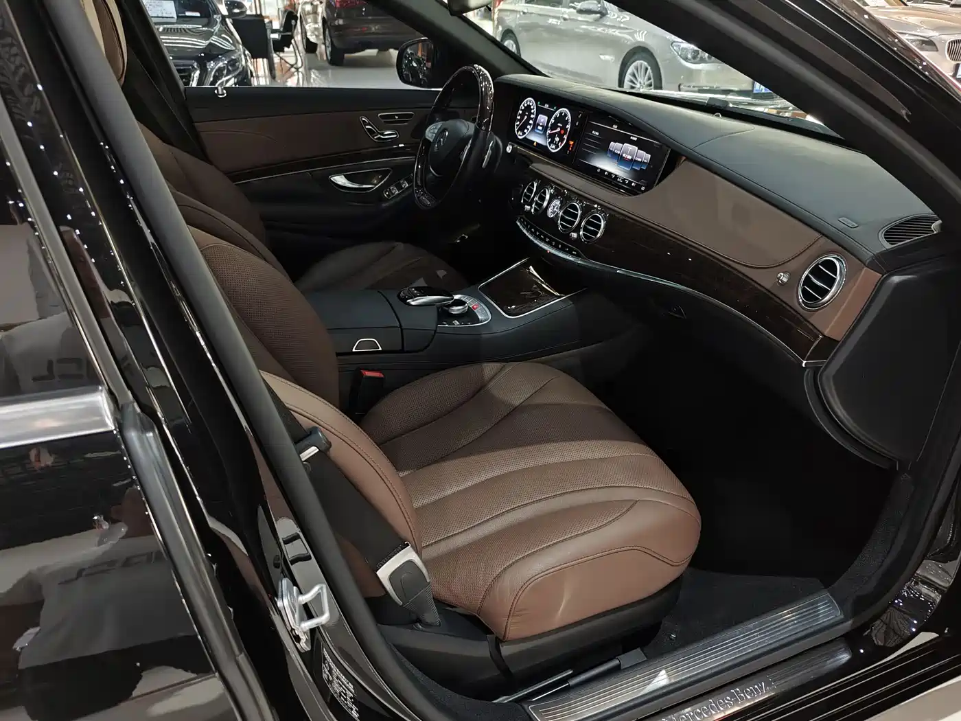 Mercedes-Benz S-Class 2014 S 320 L Business фото 11