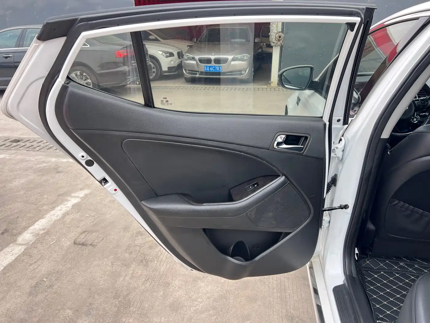 Kia K5 2014 2.0L Automatic PREMIUM фото 11