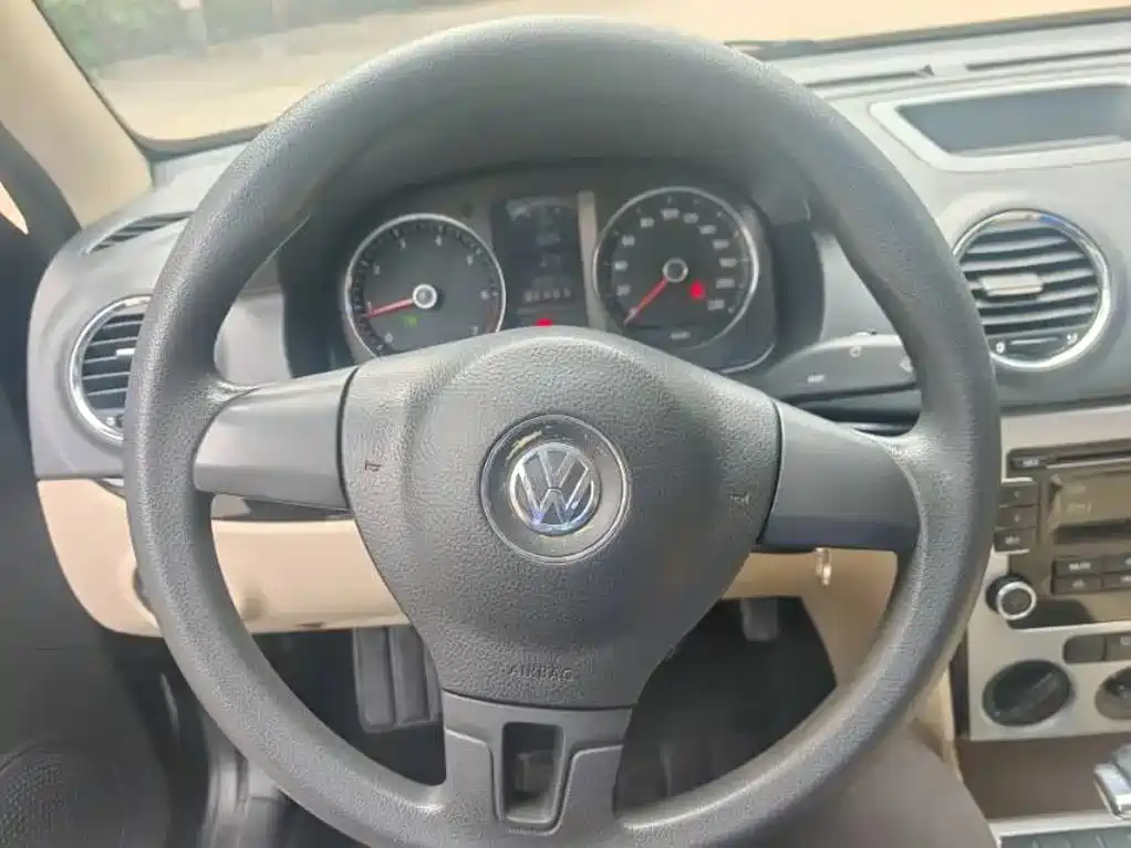 Фото 6 - Volkswagen Lavida