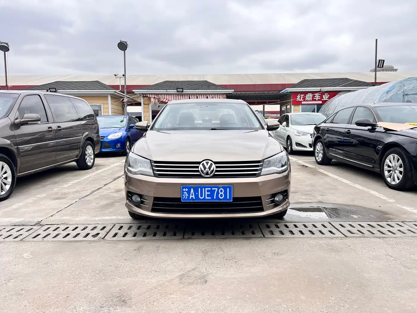 Volkswagen Bora 2014 1.6L Automatic Luxury Edition