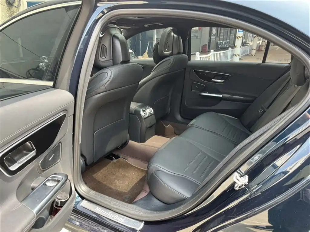 Mercedes-Benz C-Class 2024 C 260 L Sport фото 12