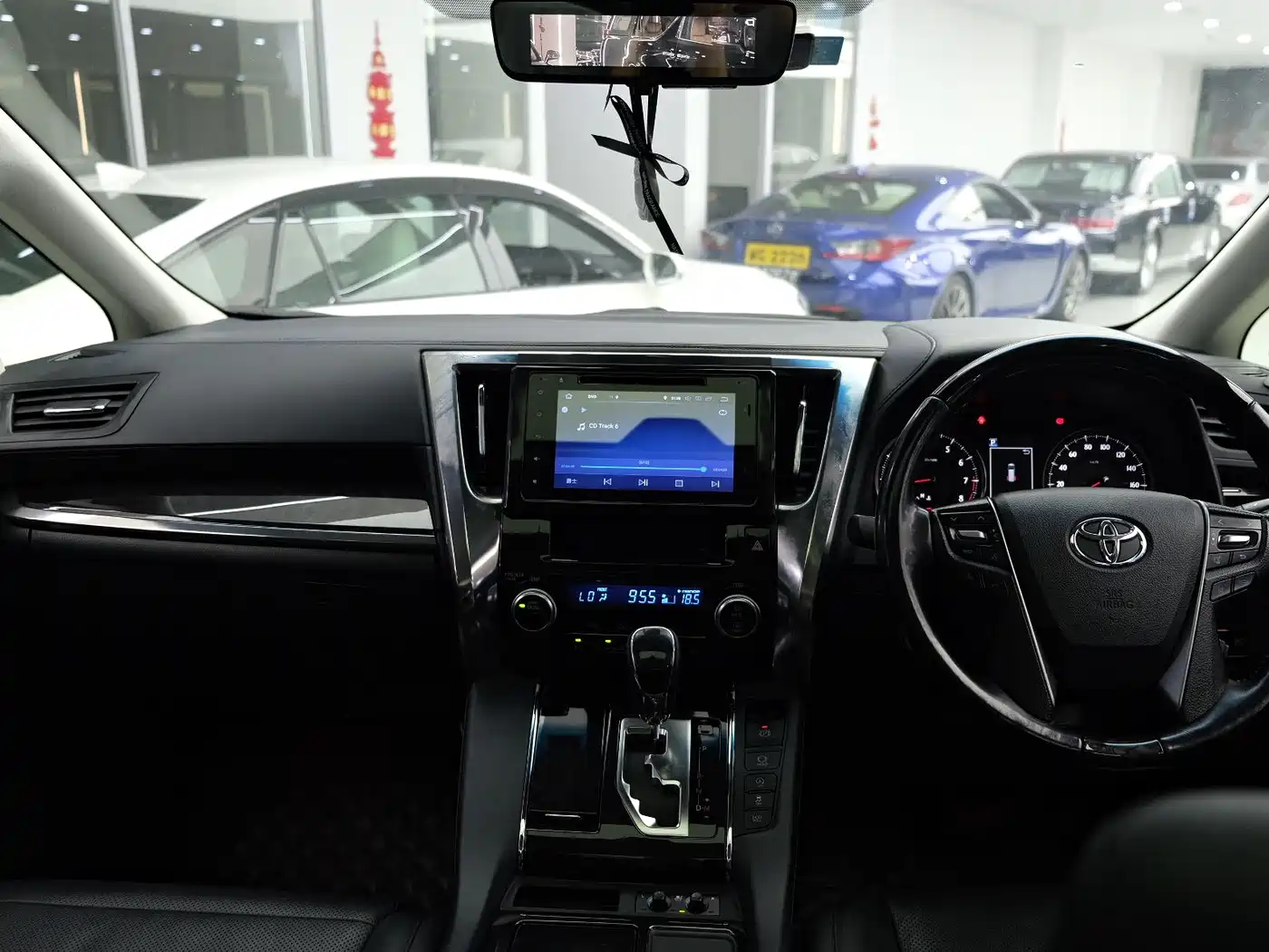 Toyota Alphard 2018 Facelift 3.5L Luxury Edition фото 5