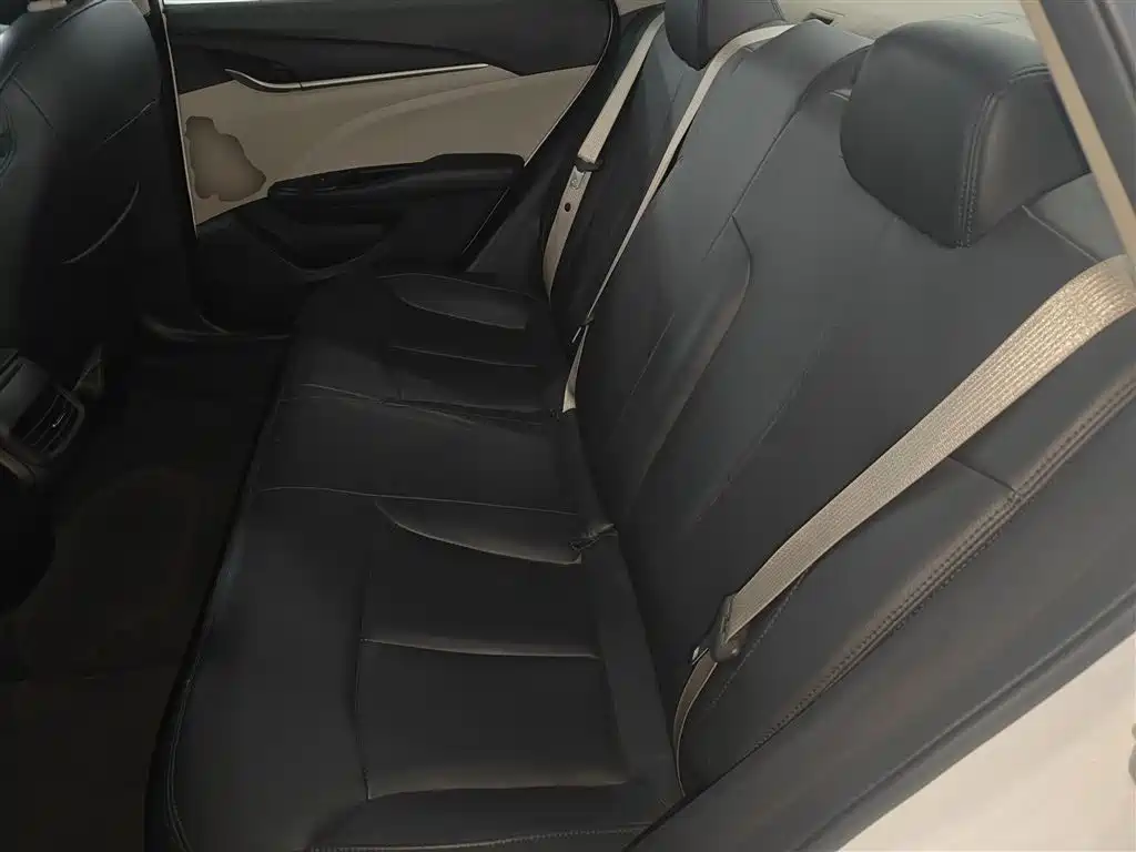 Buick Excelle 2019 15T DCT Progressive Type China VI фото 17