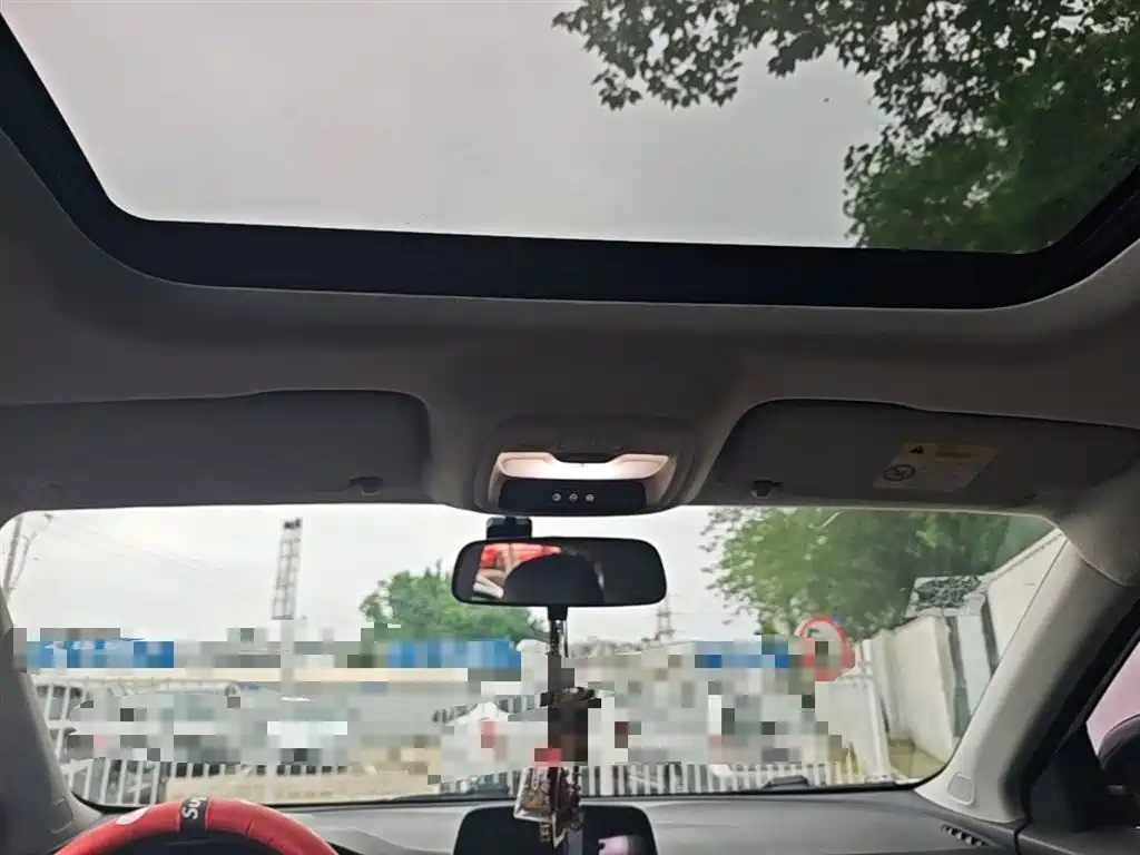 Chevrolet Trax 2019 Redline 325T Auto Fun Edition China VI фото 9