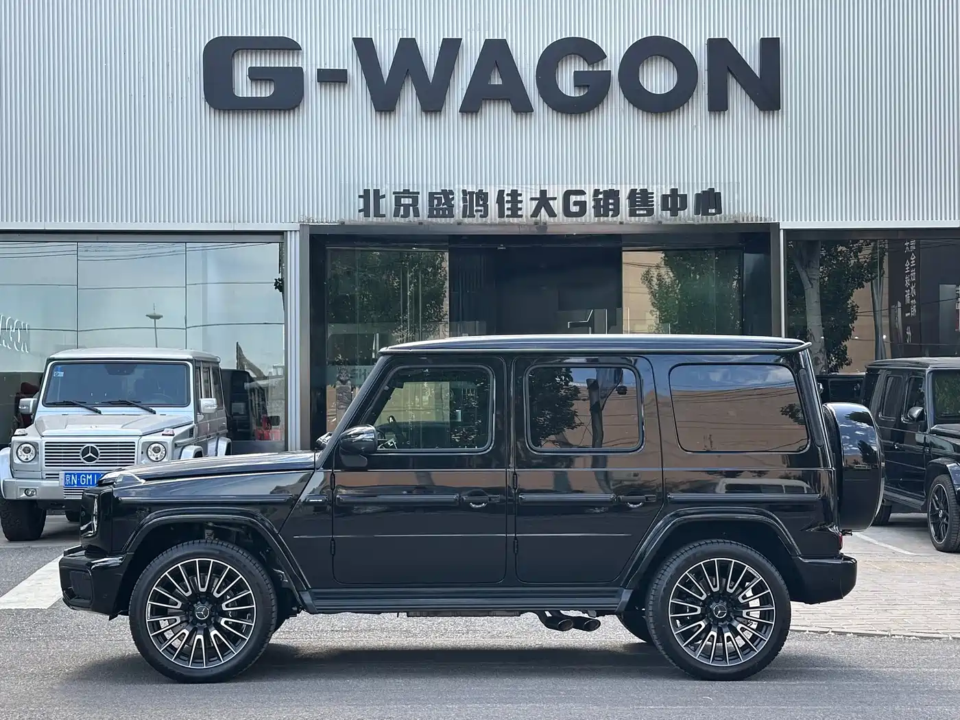 Mercedes-Benz G-Class AMG 2025 AMG G 63 фото 2