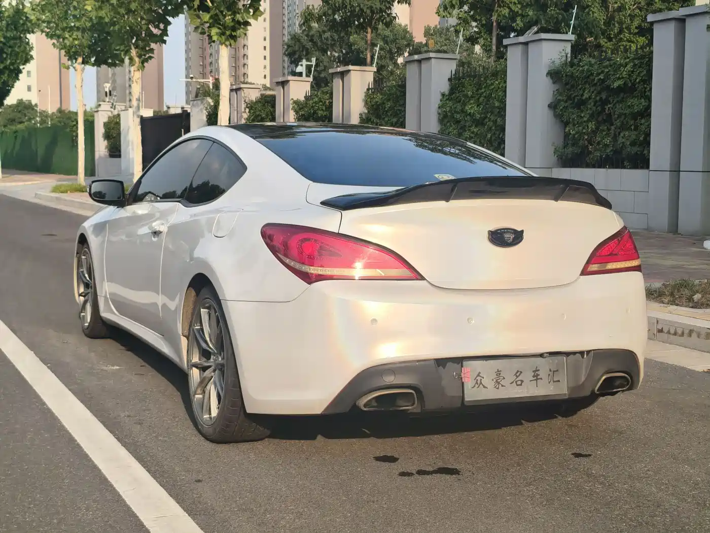 Hyundai Genesis Coupe 2012 2012 2.0T Automatic Luxury Edition
