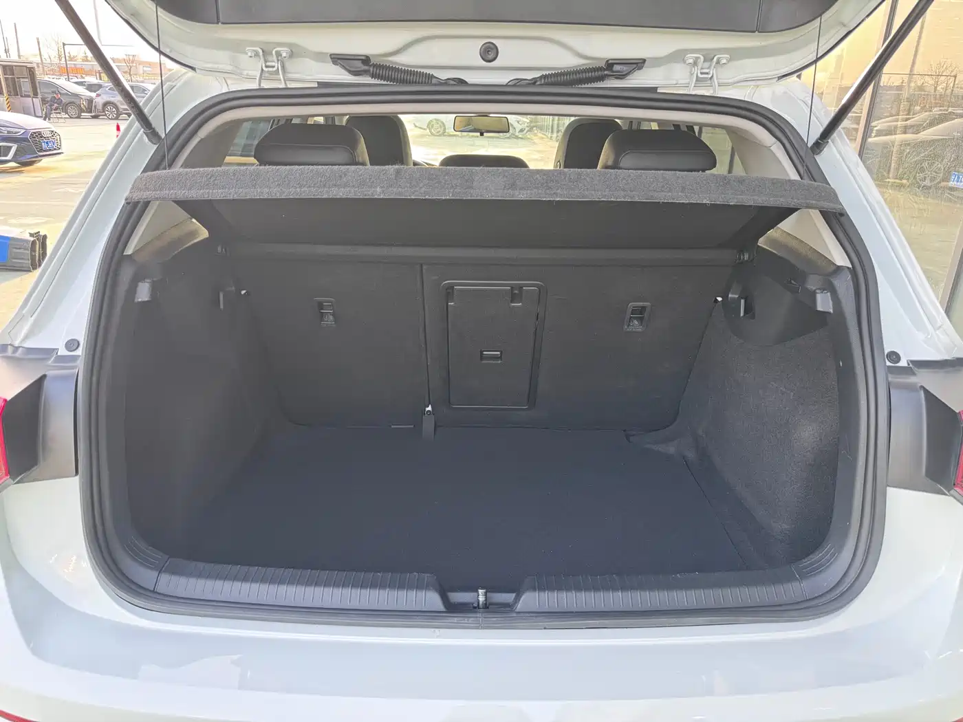 Volkswagen Golf 2023 280TSI DSG Pro фото 13