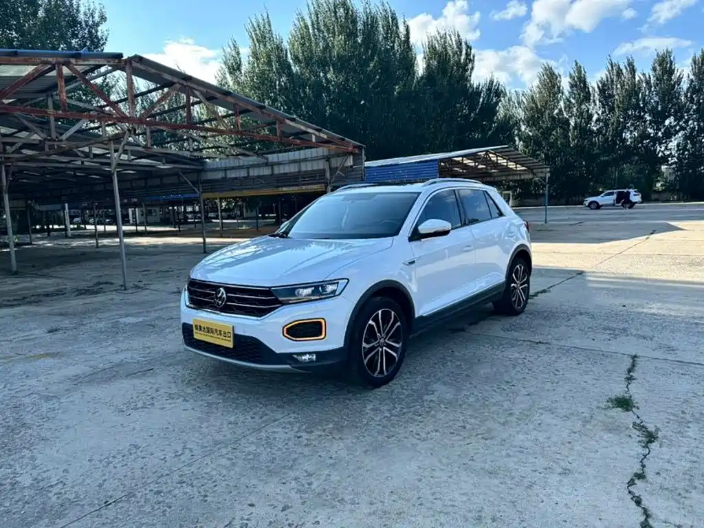 Volkswagen T-Roc, миниатюра 2