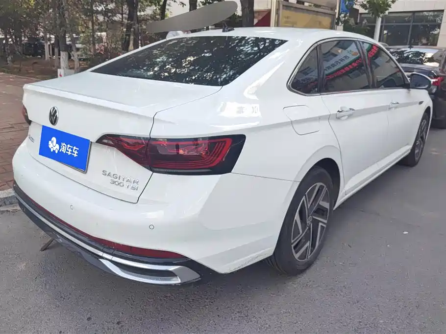 Volkswagen Sagitar 2023 300TSI DSG Surpassing Edition фото 3