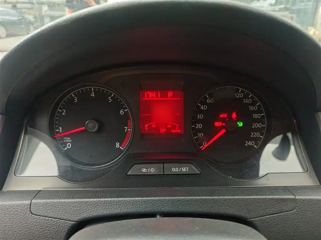 Volkswagen Santana 2015 Gran Santana 1.6L Automatic Trend фото 4