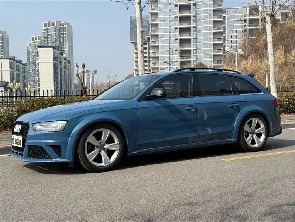 Audi A4 (Import) 2014 40 TFSI allroad quattro plus фото 2
