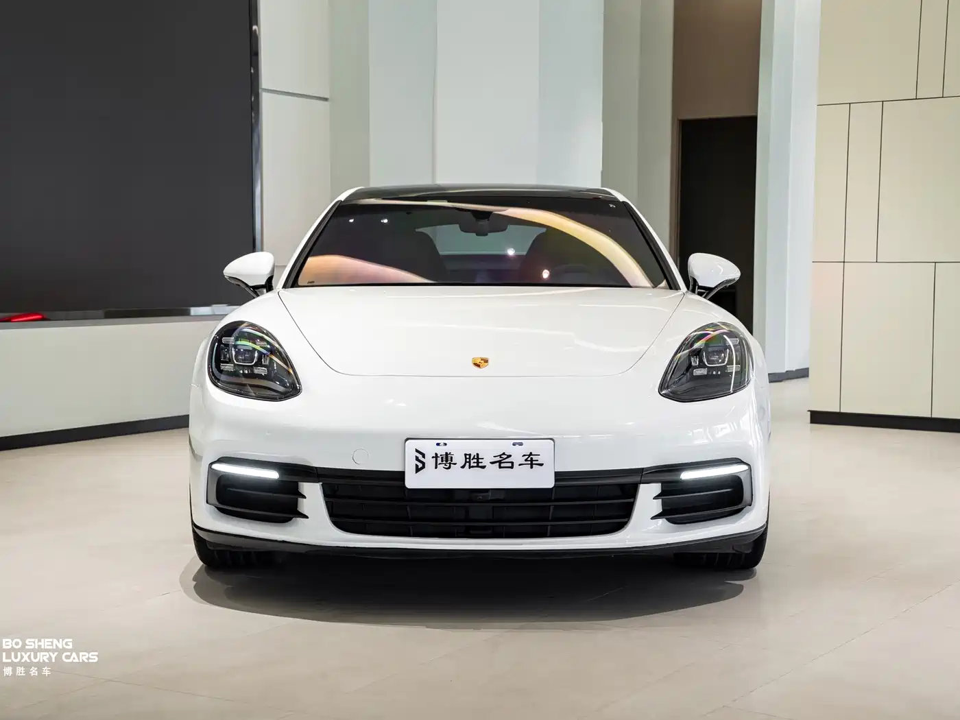 Porsche Panamera 2017 Panamera 3.0T фото 2
