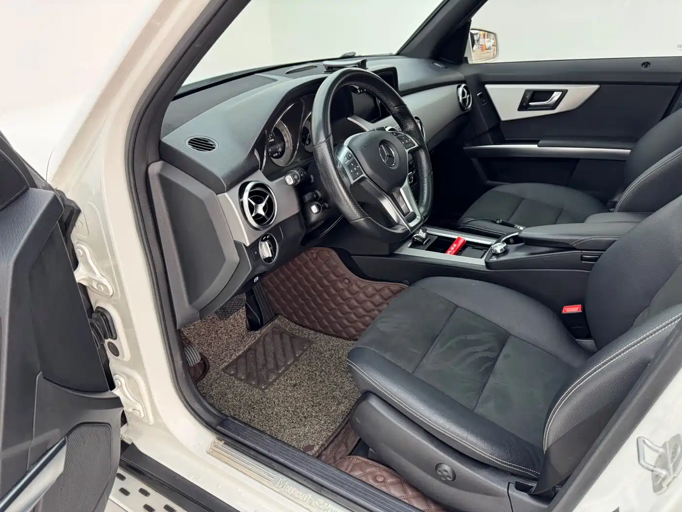 Mercedes-Benz GLK-Class 2015 GLK 300 4MATIC Fashion Ultimate Edition фото 8