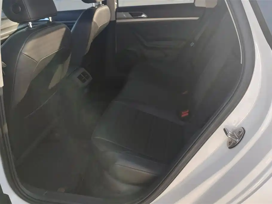 Volkswagen Lavida 2019 1.5L Automatic Comfort Edition China VI фото 11