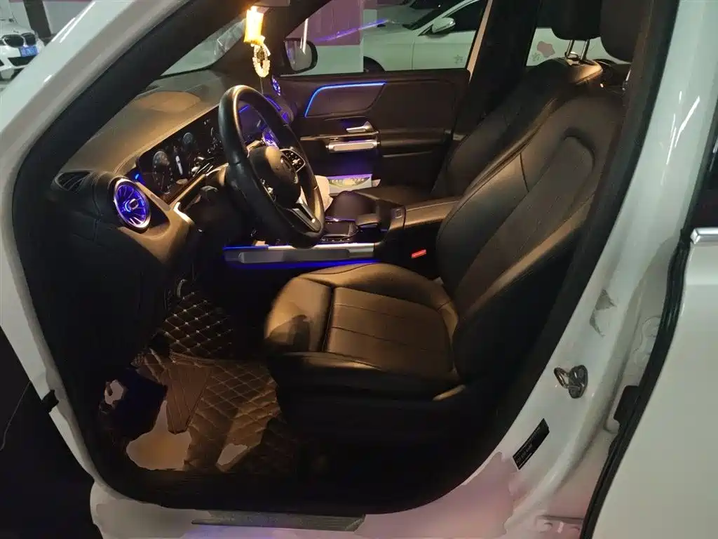 Mercedes-Benz GLB 2020 GLB 200 Dynamic фото 12