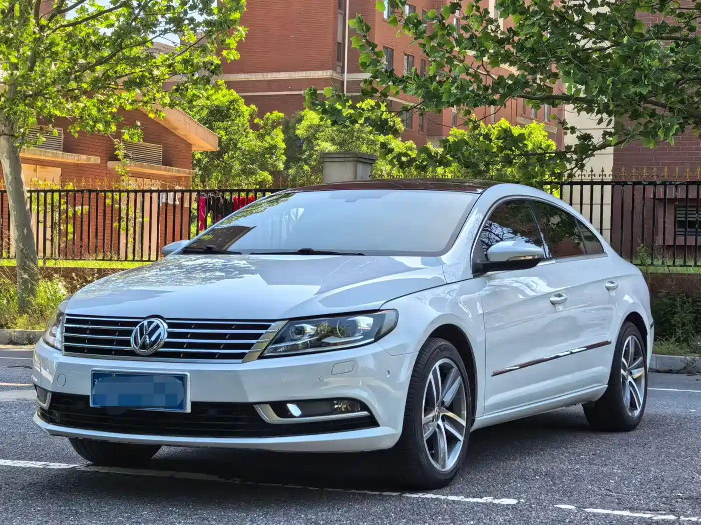 Volkswagen FAW-Volkswagen CC 2013 2.0TSI Luxury