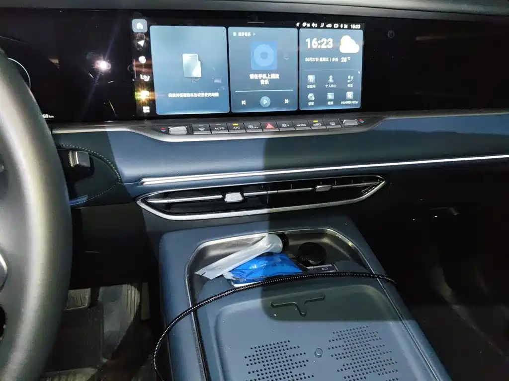 Voyah Auto VOYAH FREE 2024 Ultra Long Range Intelligent Driving Edition фото 9