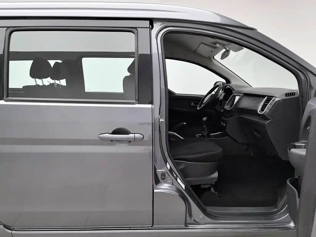 Jinbei Golden Sea Lion M Classic 2023 2023 1.5L Engineering Lion Passenger Van 5/6/7-seater