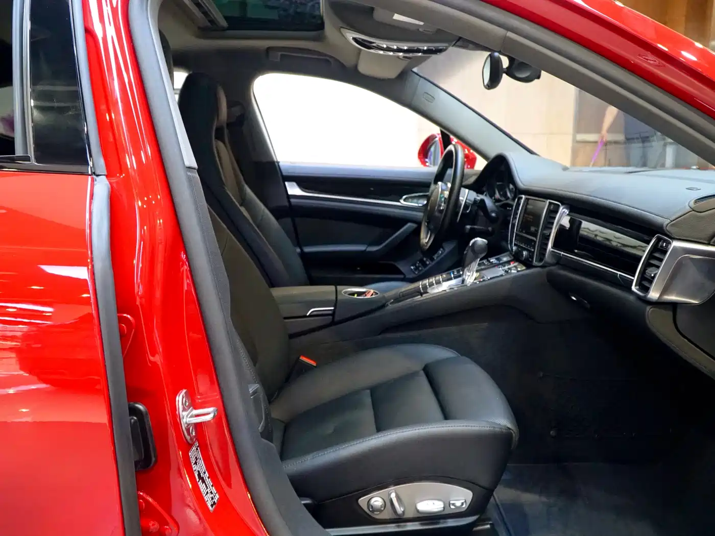 Porsche Panamera 2016 Panamera Edition 3.0T фото 18