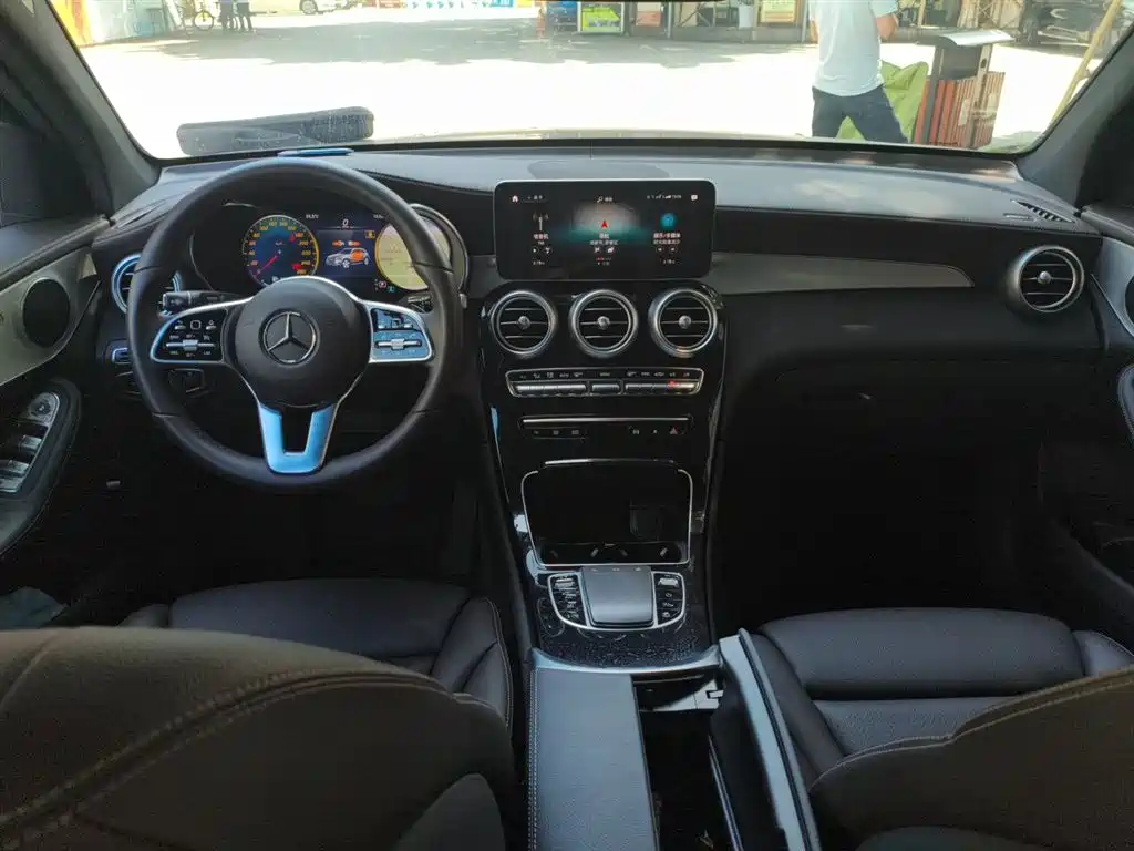 Mercedes-Benz GLC 2022 Facelift III GLC 260 L 4MATIC Dynamic фото 5