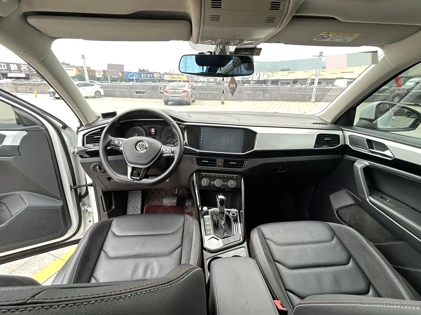 Volkswagen Tayron 2019 330TSI 2WD Luxury China VI фото 8