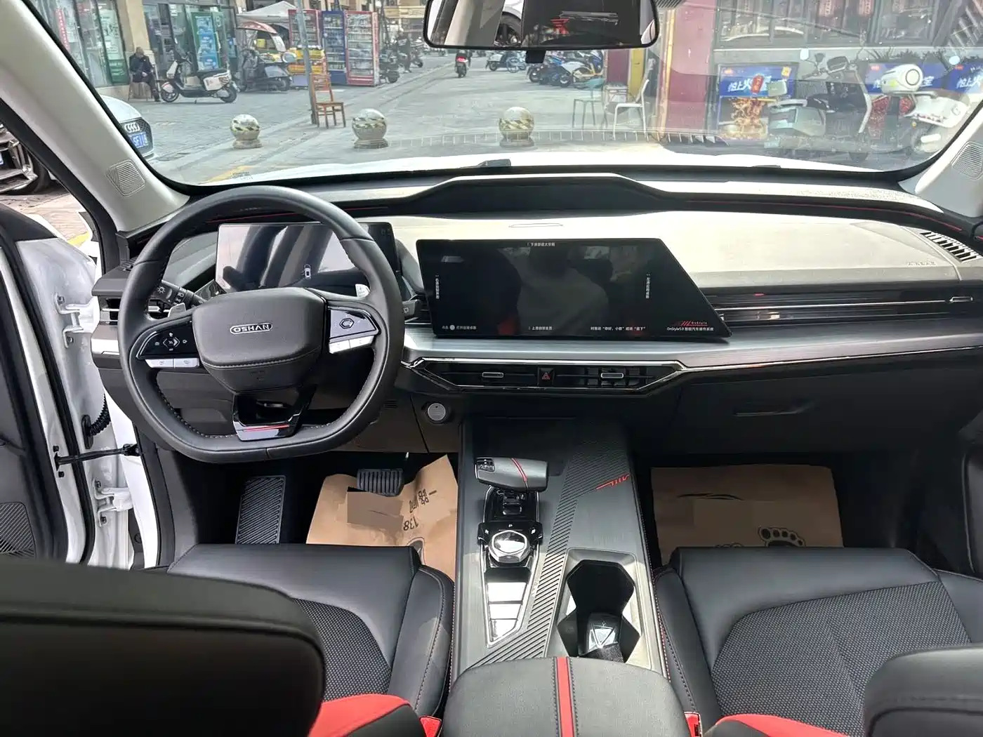 Changan Oshan Z6 2022 2022 Blue Whale 1.5T DCT Intelligent Premium