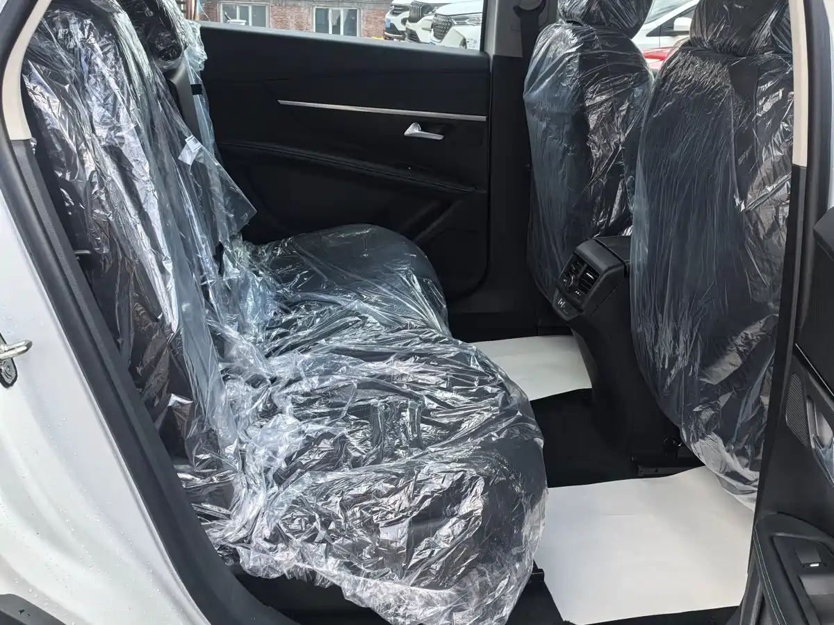 Peugeot 5008 фото 24