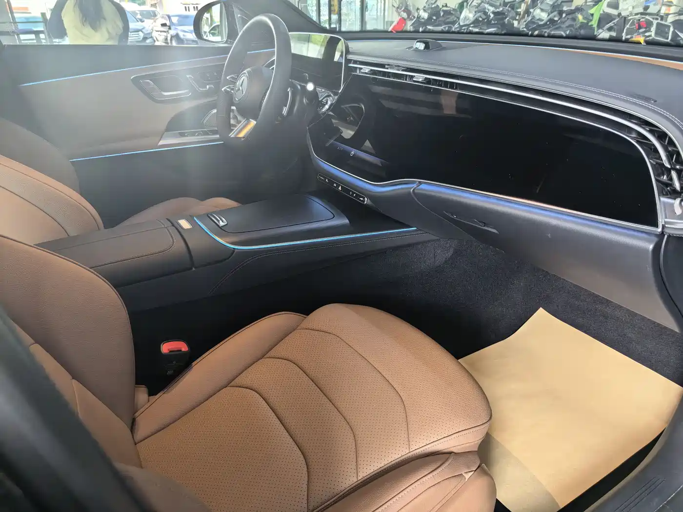 Mercedes-Benz E-Class 2024 Model E 300 L Luxury Sport фото 8
