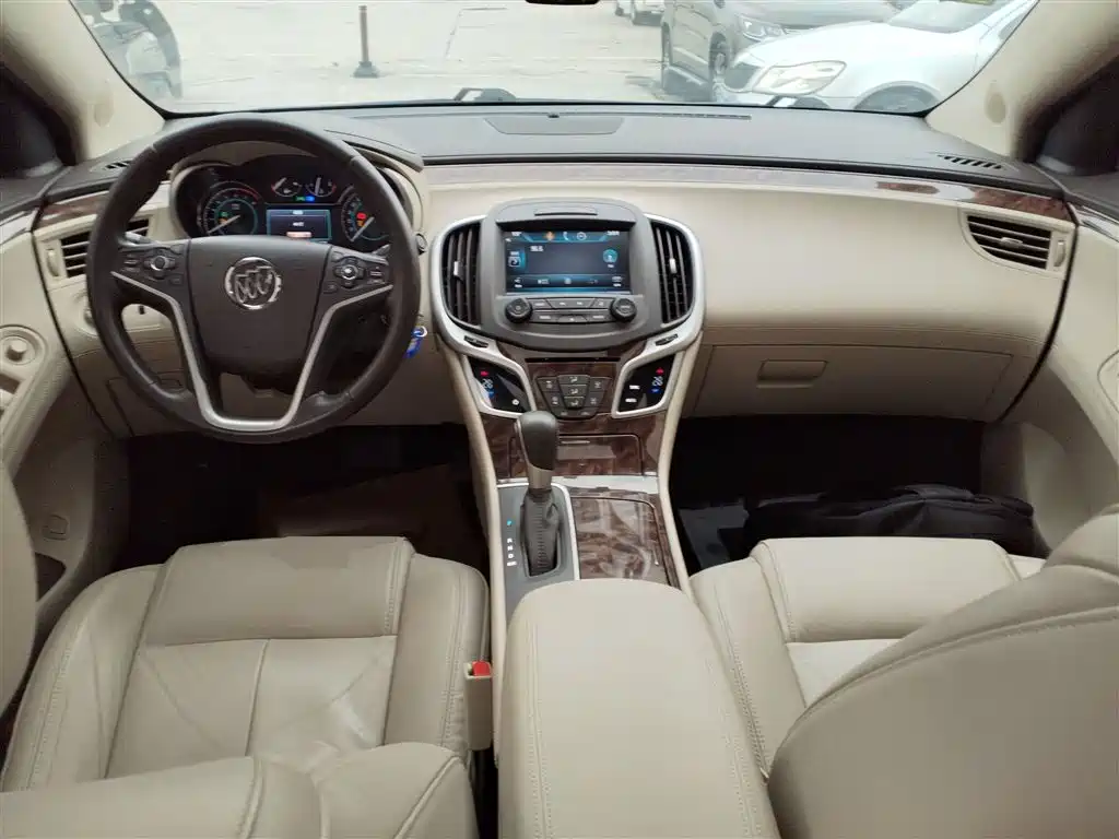 Buick LaCrosse 2013 2.0T SIDI Technology фото 6