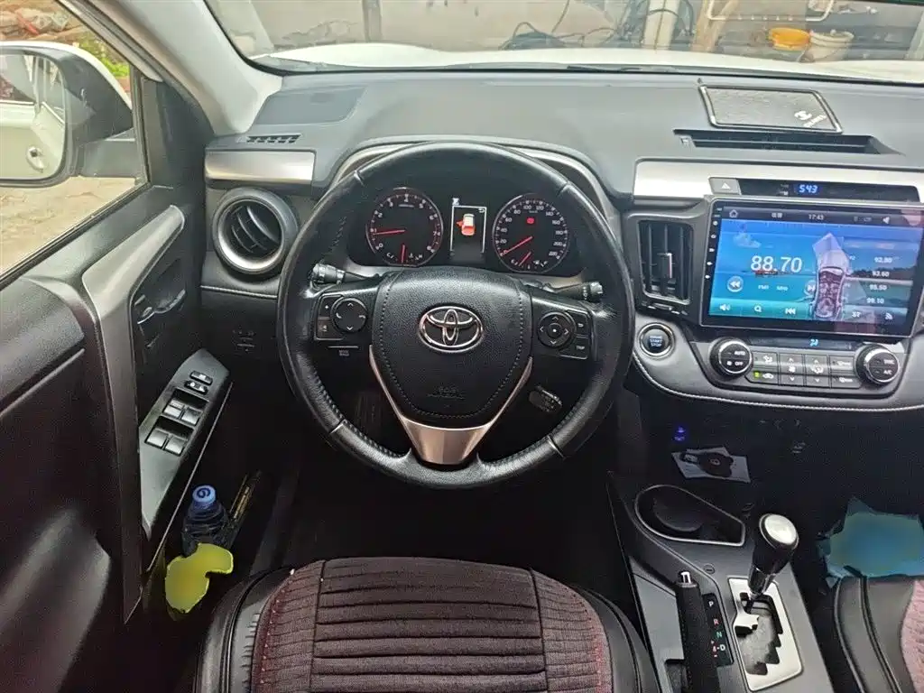 Toyota RAV4 Rongfang 2016 2.0L CVT 2WD Smart (China V) фото 11