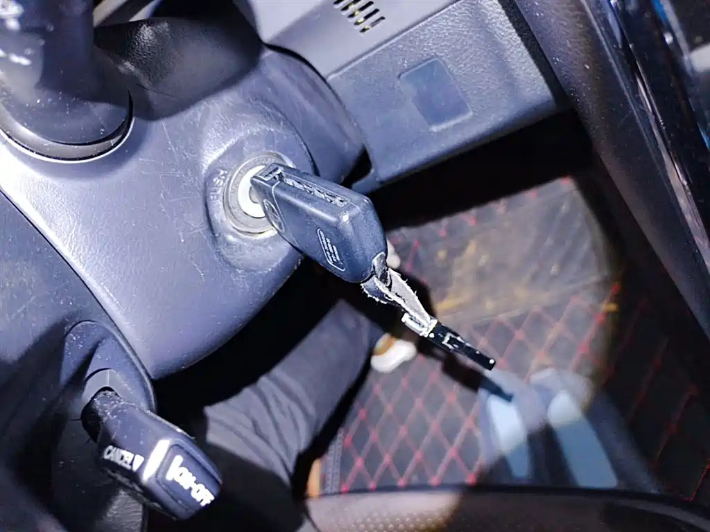 Toyota Reiz 2013 2.5V Premium Edition фото 9