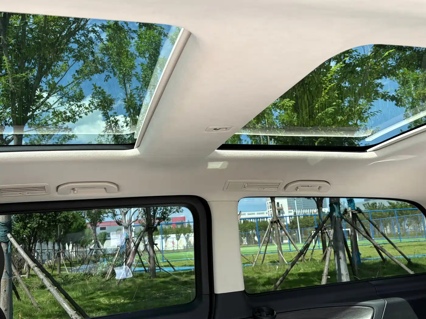 Mercedes-Benz V-Class 2025 2024 V 300 L Long Wheelbase Luxury Edition