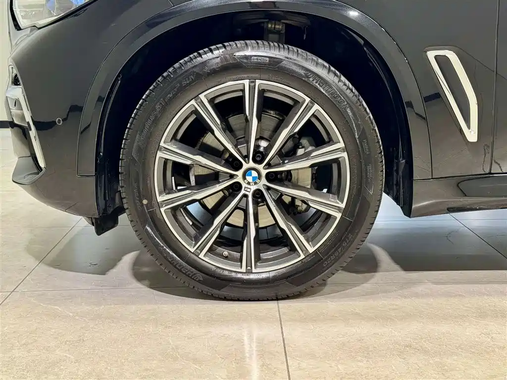 BMW X5 2022 xDrive 30Li Premium M Sport Package фото 11