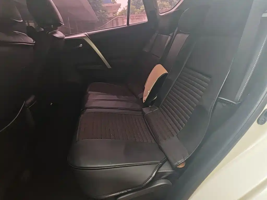 Toyota RAV4 Rongfang 2016 2.0L CVT 2WD Smart (China V) фото 18