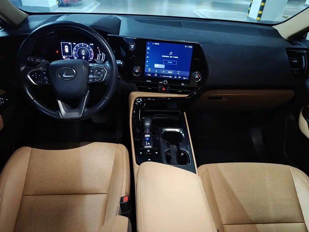 Lexus NX 2022 350h FWD Joy Creation Edition фото 5