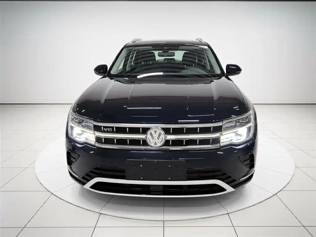 Volkswagen Teramont 2023 530 V6 AWD Premium Luxury Edition фото 3
