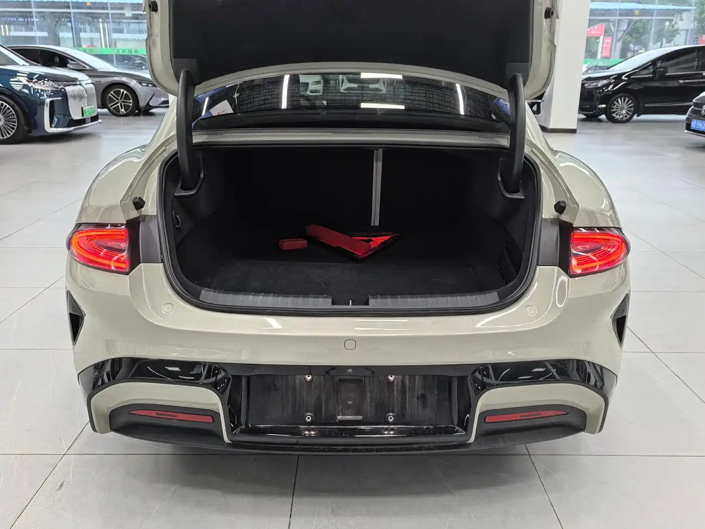 XIAOMI CAR XIAOMI SU7